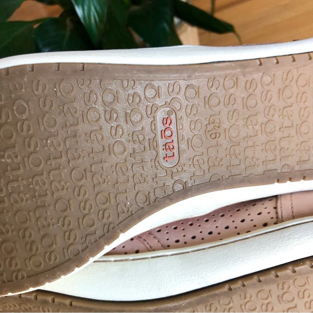 Taos COURT Perforated leather Comfort Sneakers Shoes Size 9.5 PINK - Picture 9 of 12